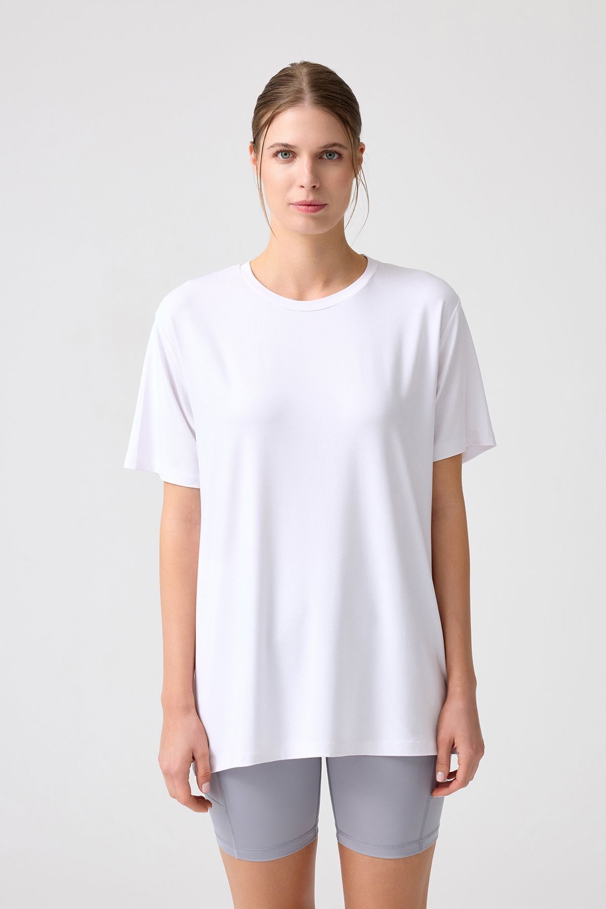 LOS OJOS x Melodi Beyaz Oversize Geniş Kalıp Tişört Boyfriend T-Shirt