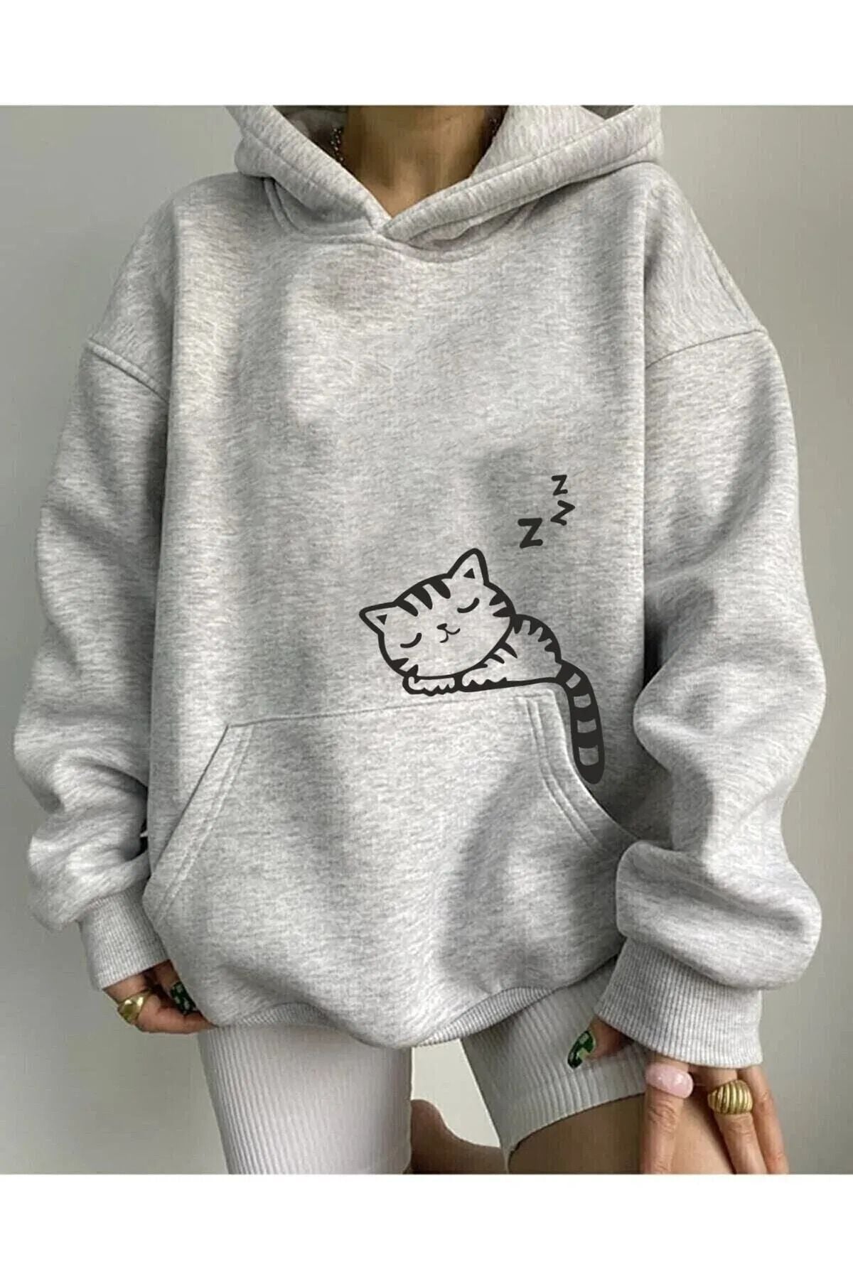 BOHEMGİYİM Kadın Beyaz Kapüşonlu Baskılı Kanguru Cepli Rahat Kesim Oversize Sweatshirt