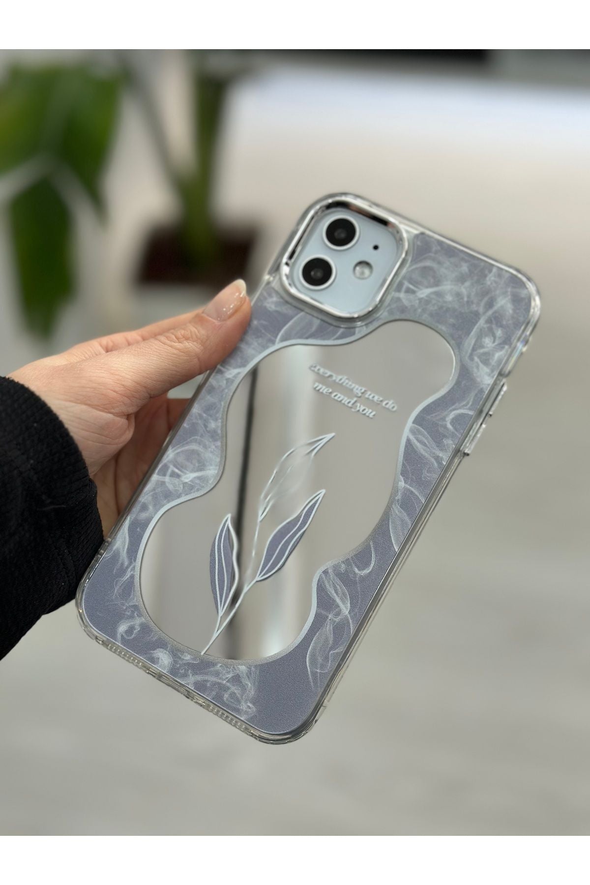 Go Aksesuar Iphone 11 Uyumlu Aynalı Siyah Kalp Tasarım Dalgalı Kenar Darbe Önleyici Silikon Kılıf